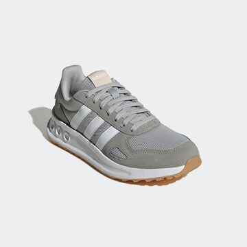 Baskets basses 'Run 84' ADIDAS SPORTSWEAR en gris