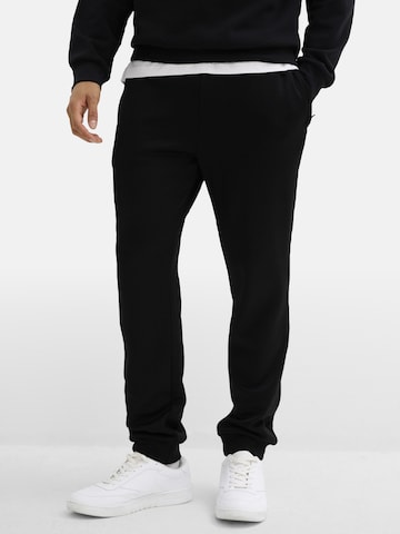 Effilé Pantalon bonprix en noir : devant