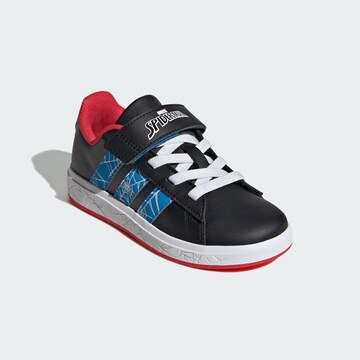 Baskets 'Marvel Spider-Man Grand Court' ADIDAS SPORTSWEAR en noir