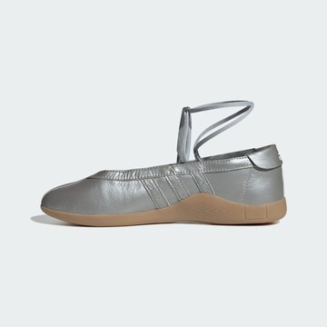 ADIDAS ORIGINALS Remballerina 'Taekwondo Mei' i silver