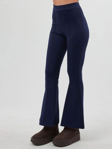 Hiccup - Flared Calças em azul