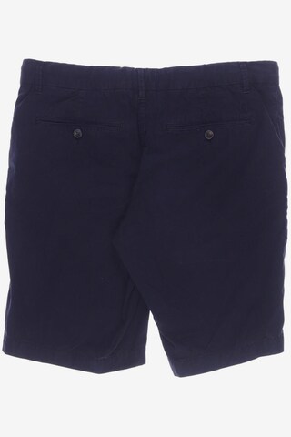 Closed Shorts in 33 in Blue