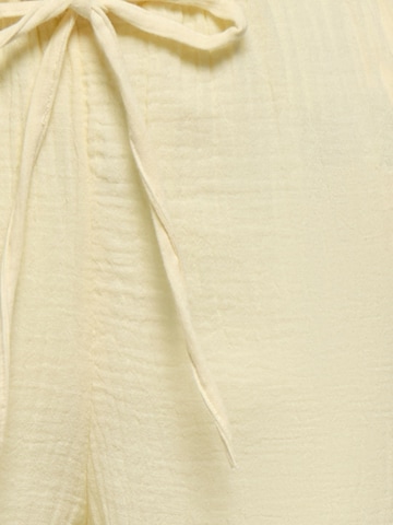 Regular Pantalon 'ONLThyra' ONLY en jaune