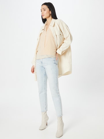 ABOUT YOU Shirt 'Maggie' in Beige