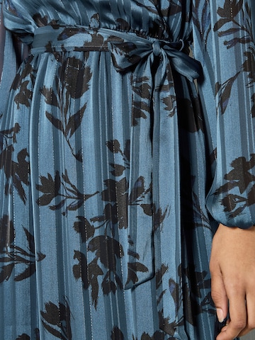 Apricot Jurk in Blauw