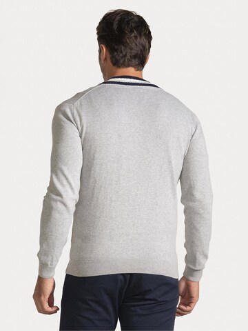 Pull-over Jacey Quinn en gris