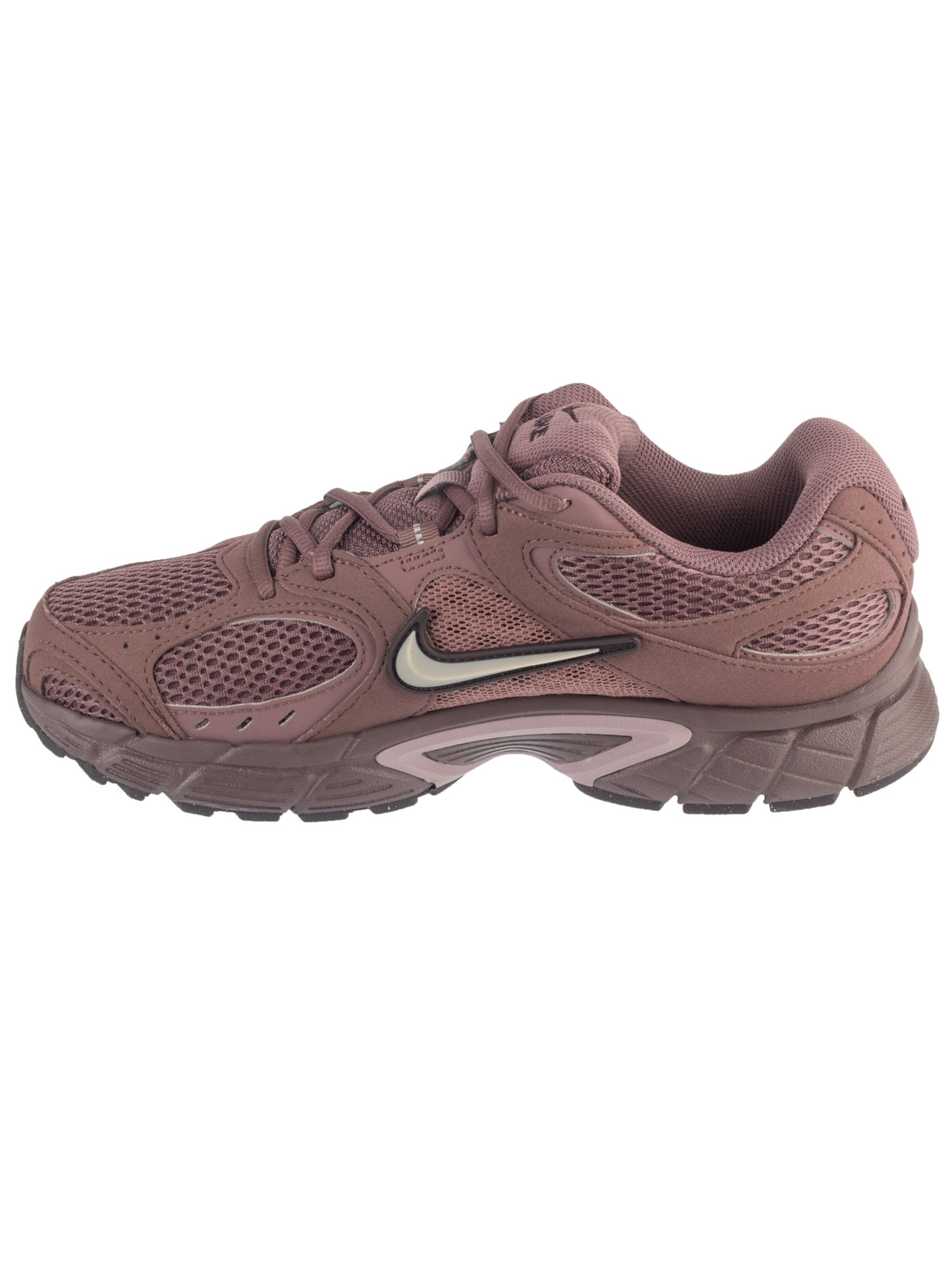 Baskets basses 'Nike V5 RNR' NIKE en rouge