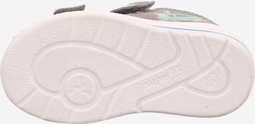 Chaussures ouvertes 'BOOMERANG' SUPERFIT en gris