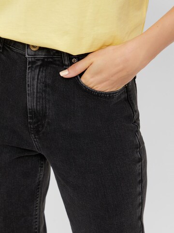PIECES Tapered Jeans 'Leah' in Schwarz