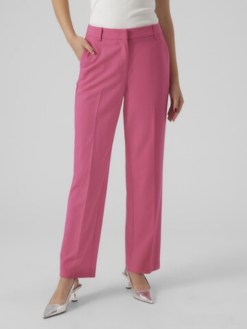 Regular Pantalon à plis VERO MODA en violet : devant