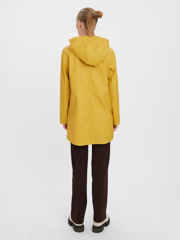 VERO MODA Performance Jacket 'Malou' in Yellow