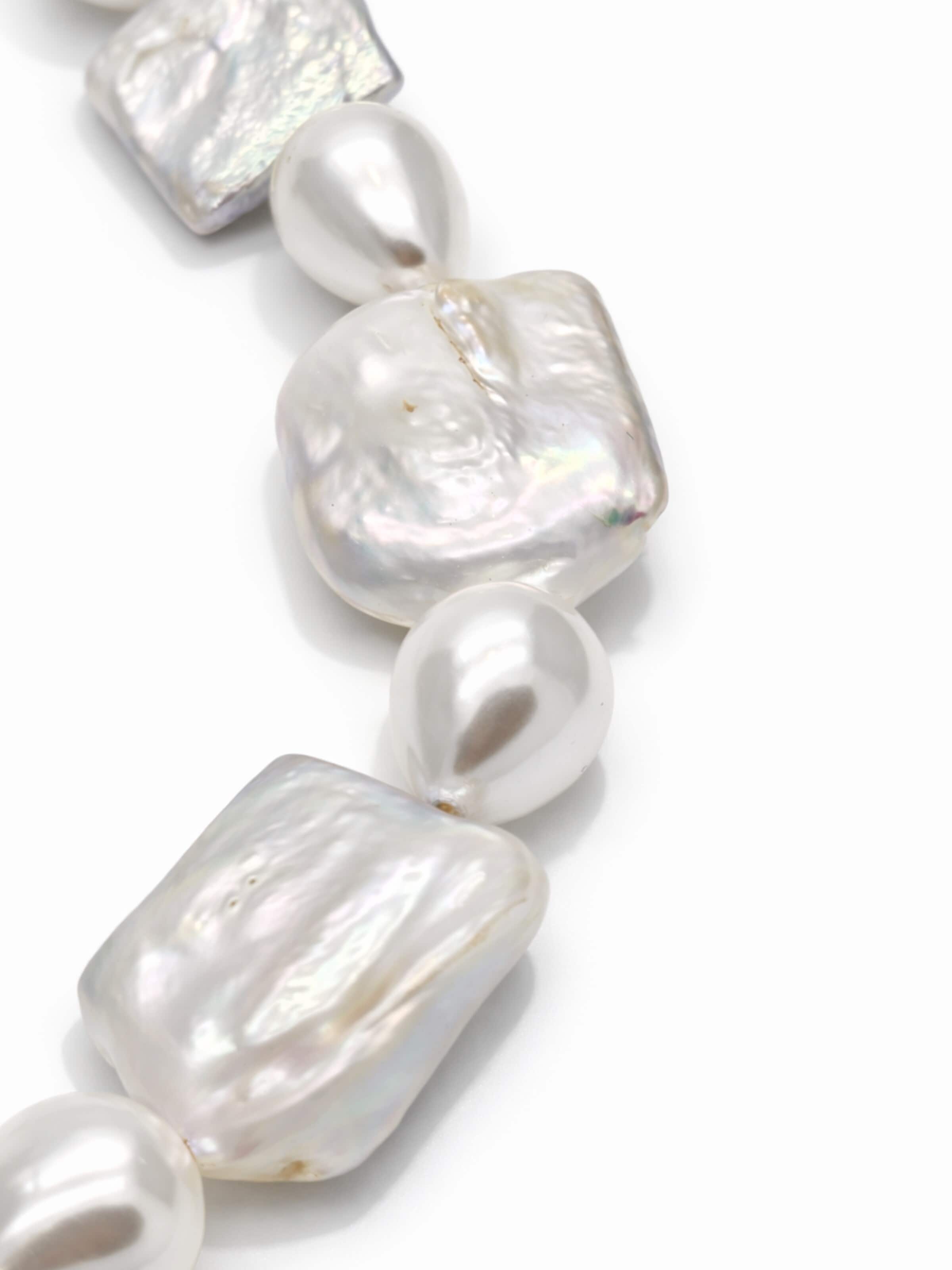 Collana 'Choker Eugénie' di LA MAISON GISEL B. in bianco