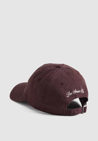 LEVI'S ® Kšiltovka 'VARSITY' – červená