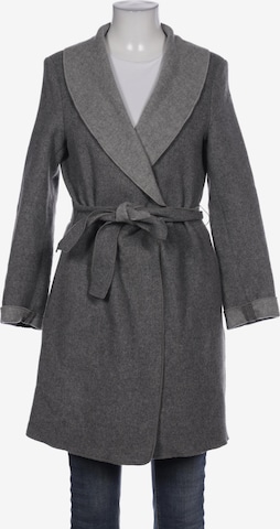 Joseph Janard Jacket & Coat in M in Grey: front