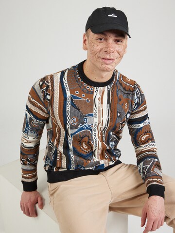 Pull-over Redefined Rebel en marron : devant