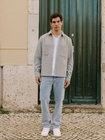 DAN FOX APPAREL Comfort Fit Риза 'Ali' в сиво