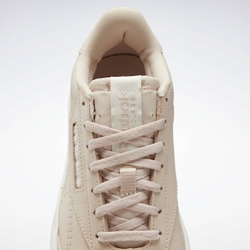 Reebok Sneakers in Beige