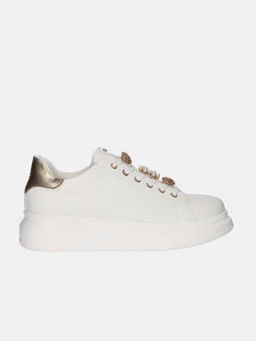 Baskets basses '66-61EX12' EXE en blanc : devant