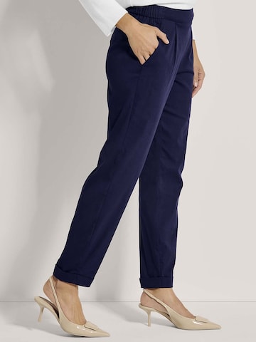 MADELEINE Regular Hose in Blau