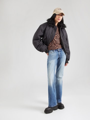 Maglietta 'Leni' di ABOUT YOU in marrone