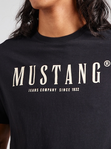 MUSTANG T-Shirt 'Austin' in Schwarz