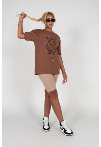 MJ Gonzales Oversized shirt 'Paisley' in Bruin: voorkant