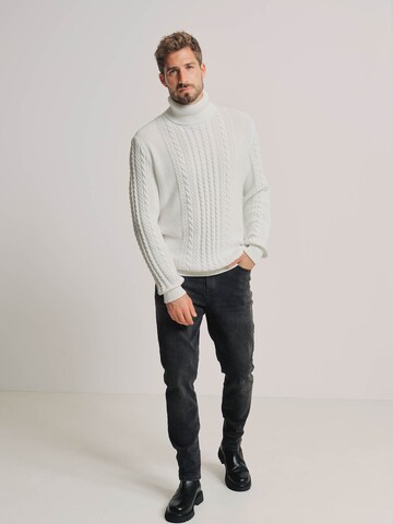 TRAPP Sweater 'Nico' in White