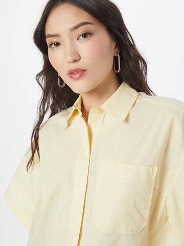 Gina Tricot Blouse 'Hervin' in Beige