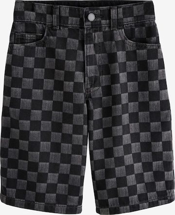 Jean Next en gris : devant