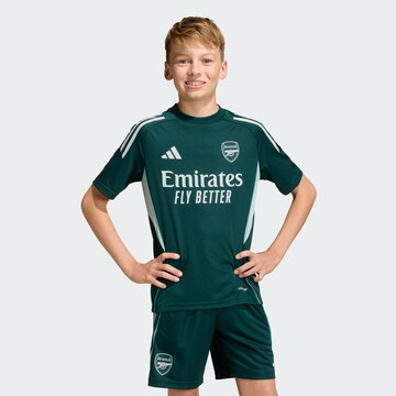 ADIDAS PERFORMANCE - Camiseta funcional 'FC Arsenal Tiro 25' en verde: frente