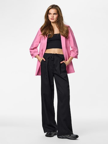 PIECES Μπλέιζερ 'PCBOSS' σε ροζ