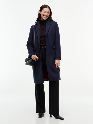 TOMMY HILFIGER Átmeneti kabátok - kék: elől