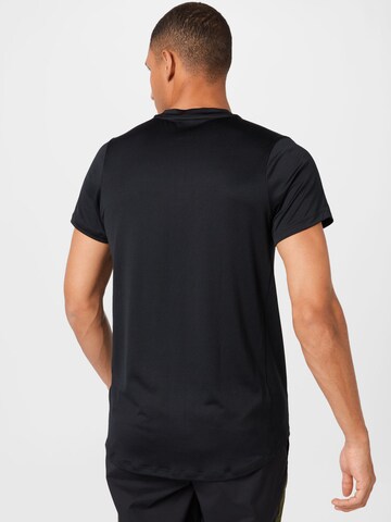 T-Shirt fonctionnel NIKE en noir