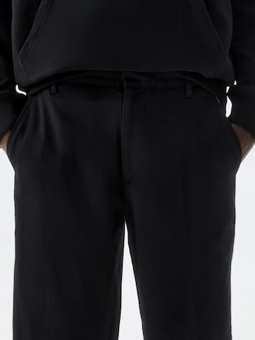 regular Pantaloni chino di Pull&Bear in nero
