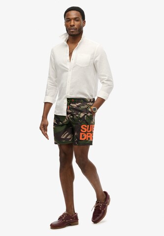 Shorts de bain Superdry en vert