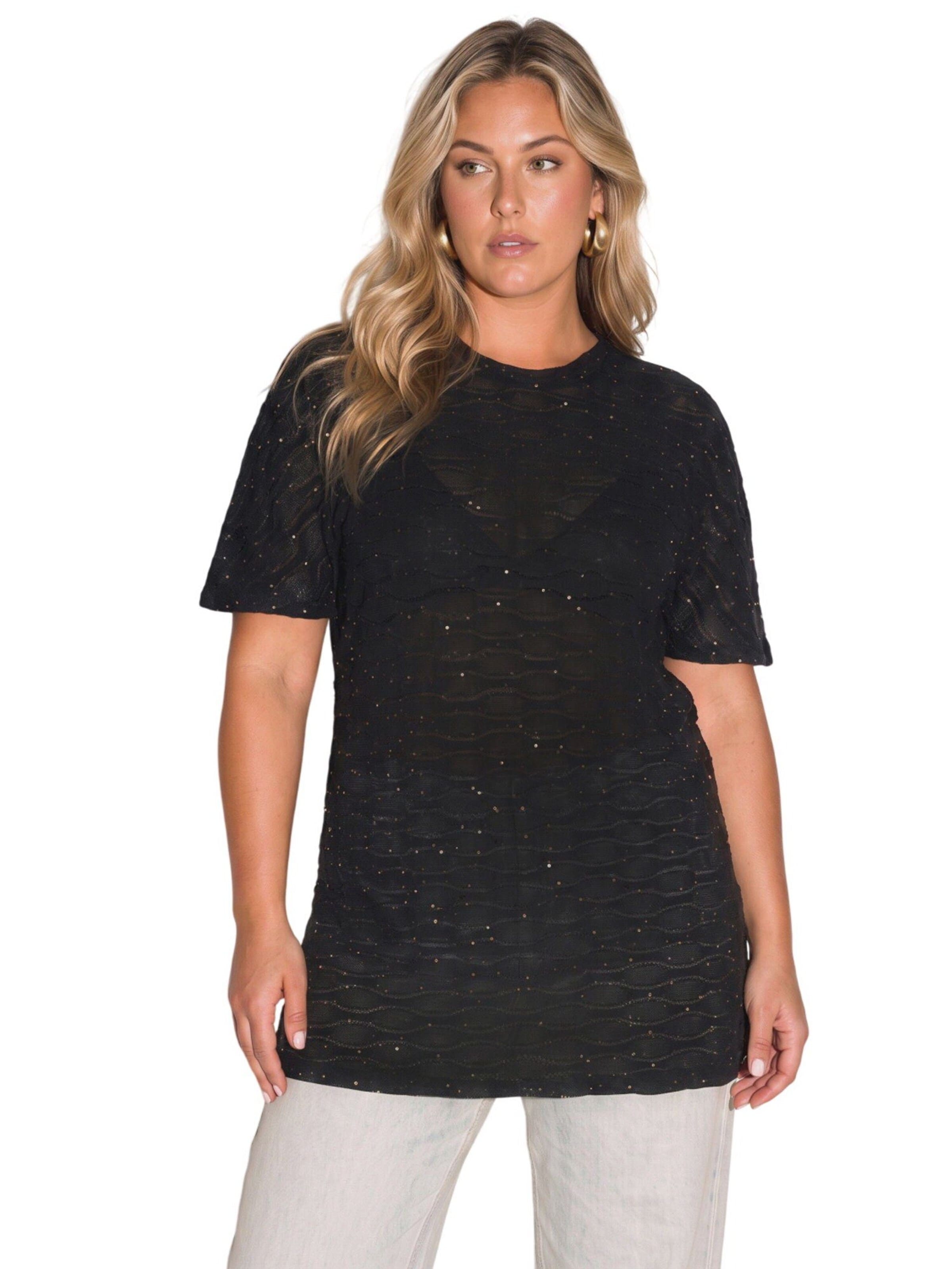 Shape Of You Blouse in Black: front