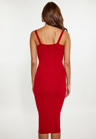 Robe faina en rouge