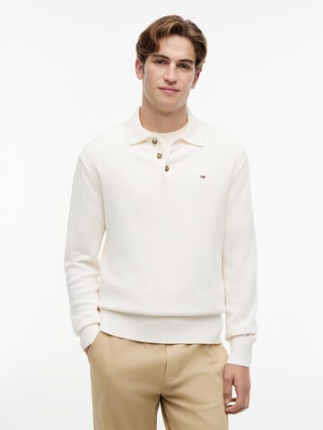 Tommy Jeans Свитер 'ESSENTIAL' в Белый: спереди