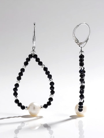 Cavill Earrings in Silver