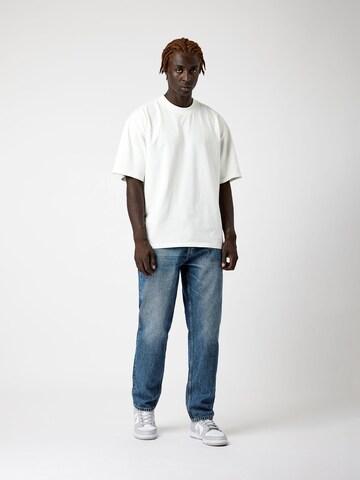 EIGHTYFIVE Regular Jeans 'Carrot' in Blau