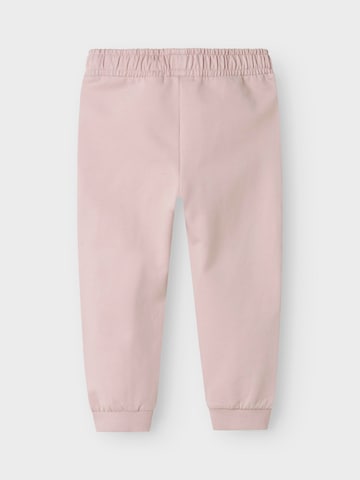 NAME IT - Tapered Pantalón en lila