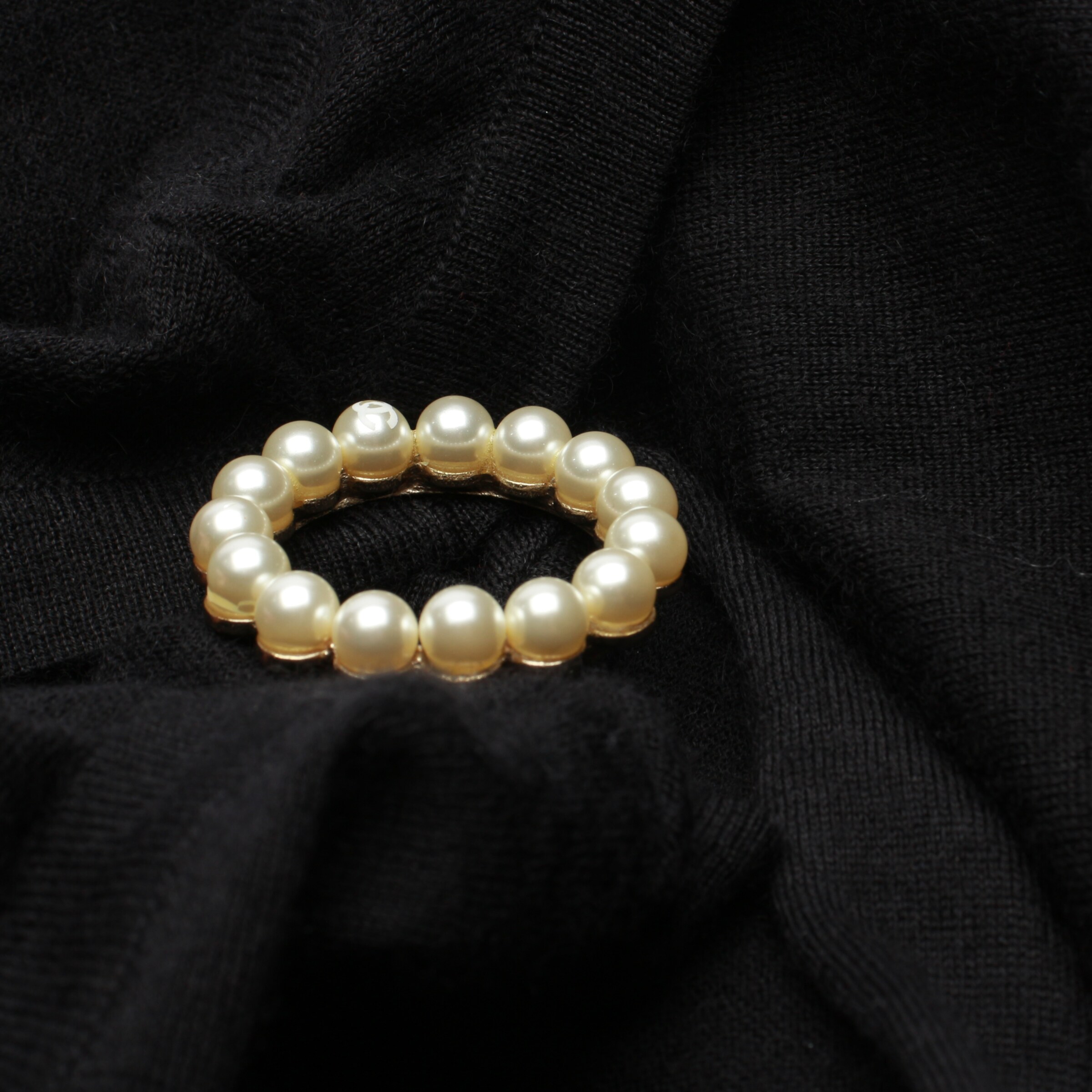 CHANEL Top & Shirt in XS in Black