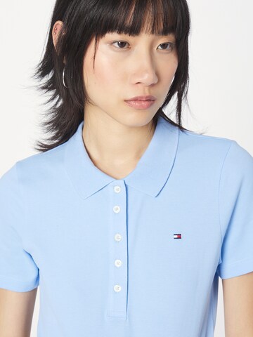 TOMMY HILFIGER - Camiseta en azul