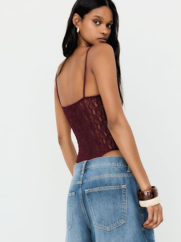 Bershka Bodi majica | rdeča barva