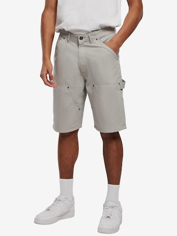 Urban Classics Regular Shorts in Grau: predná strana