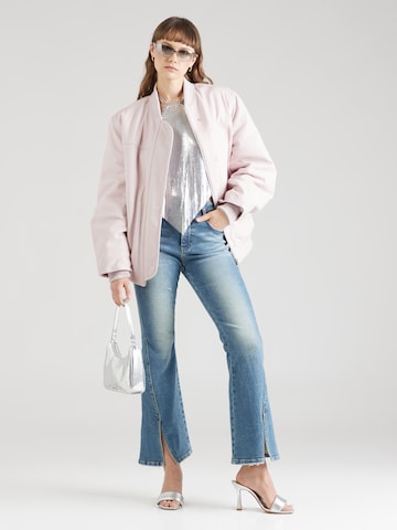 REMAIN Prehodna jakna | roza barva