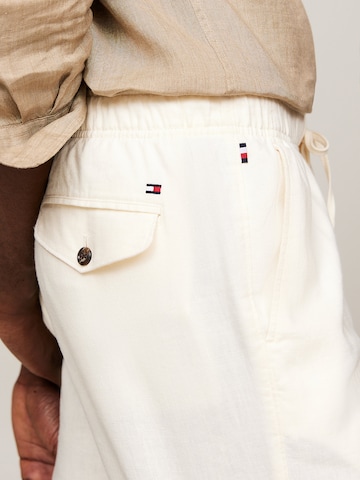 TOMMY HILFIGER Regular Shorts in Beige