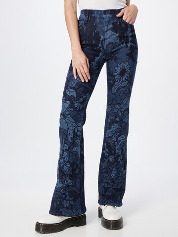 MOTHER Jeans 'THE DOOZY SNEAK' in Blue: front