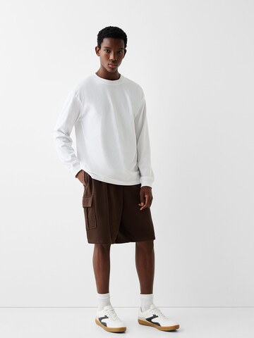 Bershka Loosefit Shorts in Braun