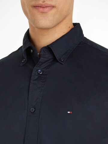 Coupe regular Chemise 'CORE FLEX' TOMMY HILFIGER en bleu